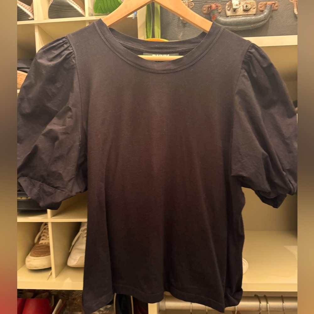 DKNY black tee with pouffy short sleeves.